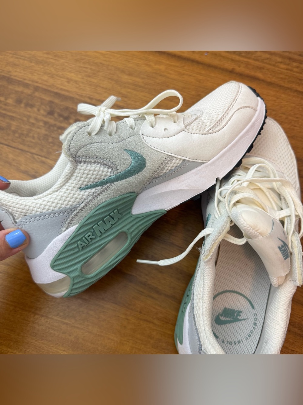 Nike Air Max Excee sneakers women’s Size 6